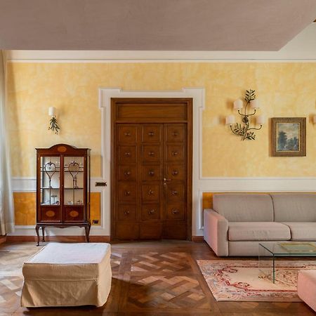 Iflat Elegant And Luxury Apartment Near Pantheon روما المظهر الخارجي الصورة